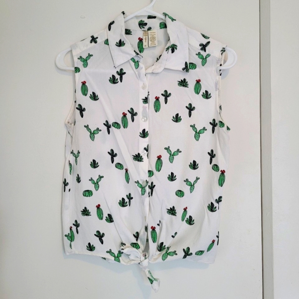 Cactus sleeveless blouse 🌵